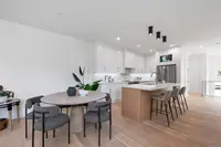 View 16