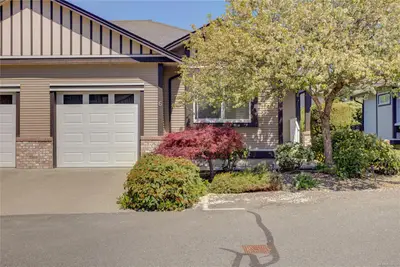 3110 Cook St # 6, Chemainus BC V0R 1K2