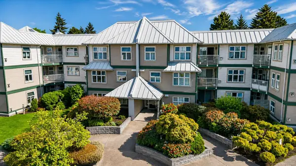 3010 Washington Ave # 307, Victoria BC V9A 1P6
