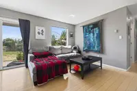 View 32