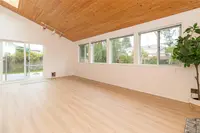 View 16