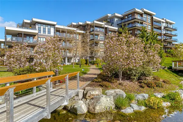 741 Travino Lane # 204, Saanich BC V8Z 0G3