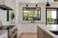 View 24
