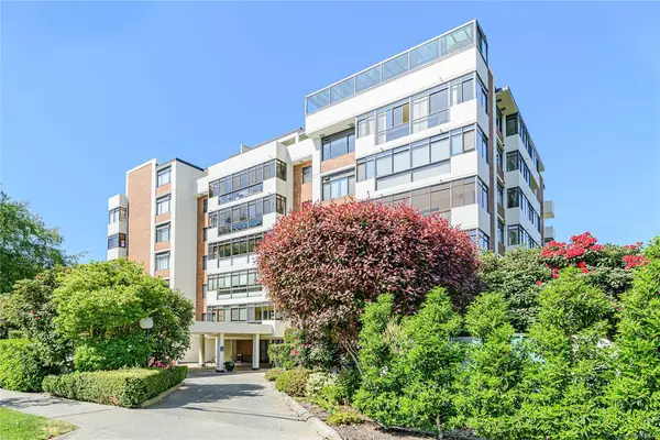 420 Linden Ave # 506, Victoria BC V8V 4G3