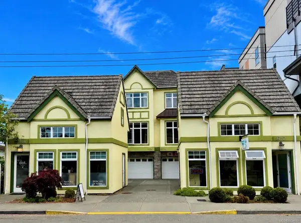 9708A Third St, Sidney BC V8L 3A2 - 4 bed, 5 bath in Sidney