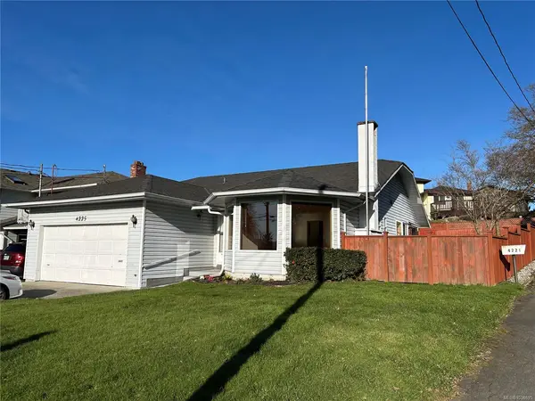 4225 Quadra St, Saanich BC V8X 1L5