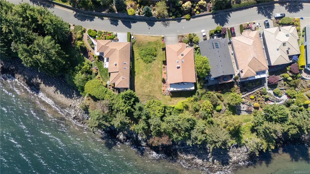 197 Marine Dr, Cobble Hill BC V0R 1L1
