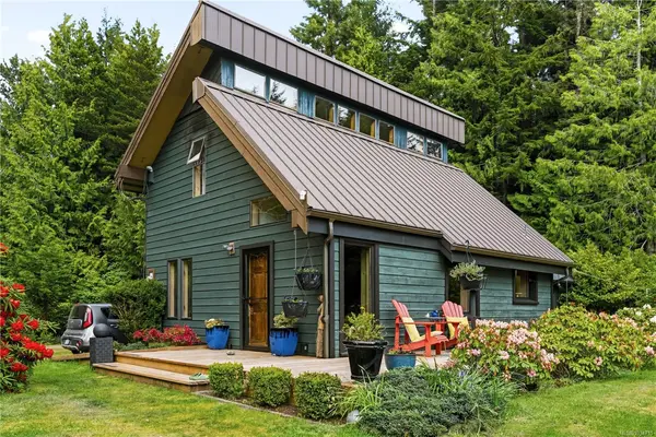 1420 Smithdale Rd, Ucluelet BC V0R 3A0 - 3 bed, 2 bath in Ucluelet