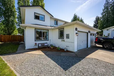 170 Malcolm Pl # A, Courtenay BC V9N 8X8