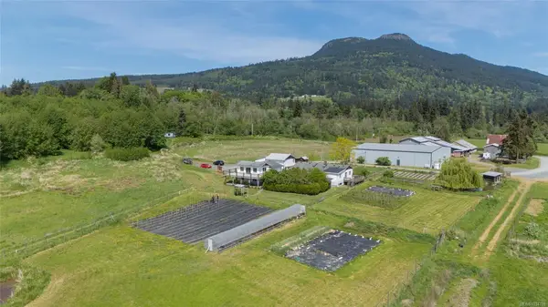3504 Drinkwater Rd, Duncan BC V9L 5Z2 - 2 bed, 2 bath in Duncan