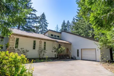 37267 Schooner Way, Pender Island BC V0N 2M0