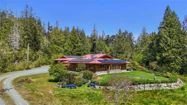 7708 West Coast Rd, Sooke BC V9Z 0R7