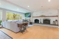View 16