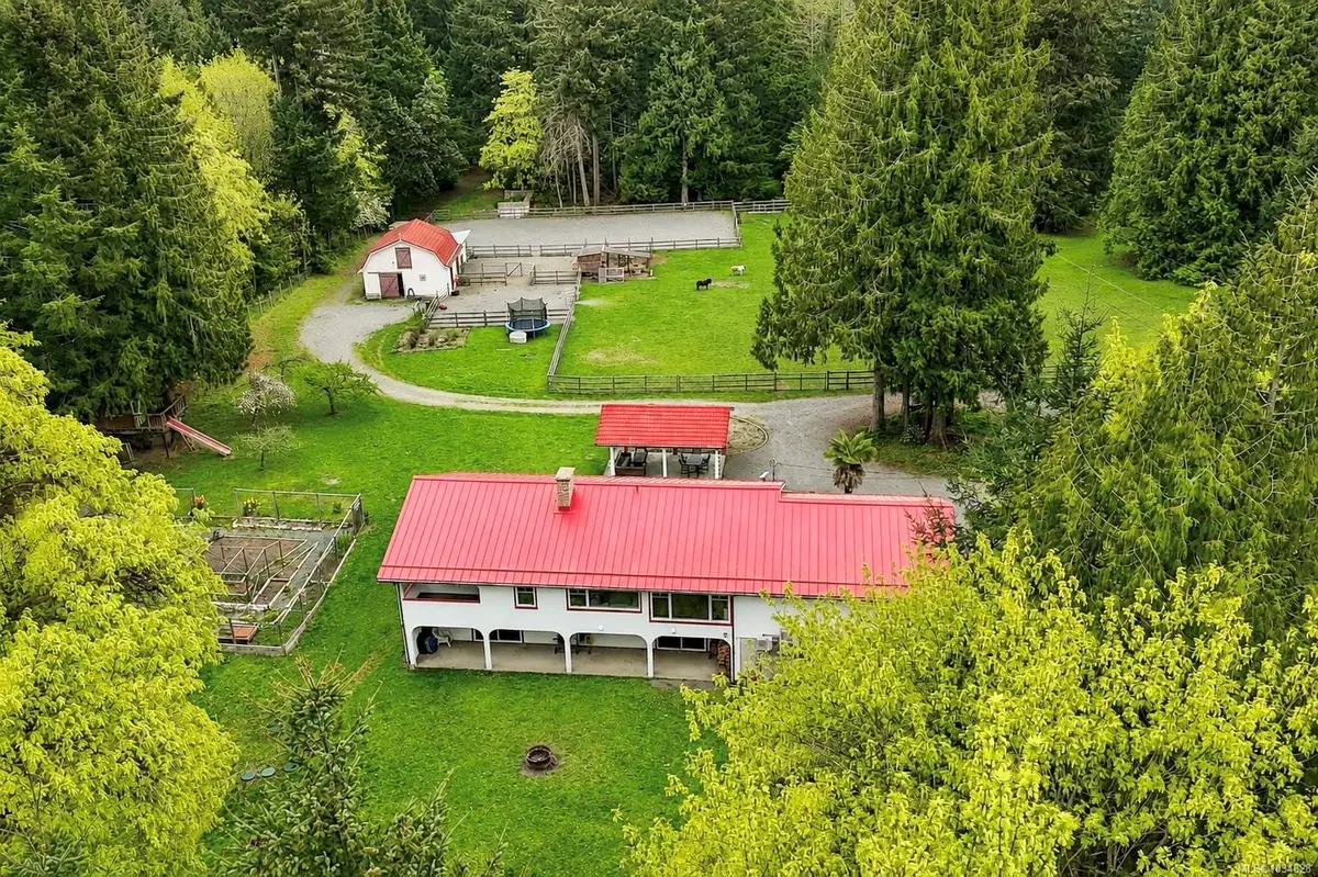 5150 & 5160 Lee Rd, Duncan BC V9L 6S6