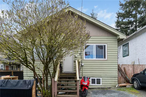 205 Sabiston St, Nanaimo BC V9R 1M2 - 3 bed, 2 bath in Nanaimo