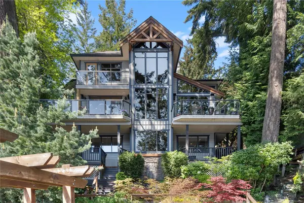 211 Ferntree Pl, Nanaimo BC V9T 5M1