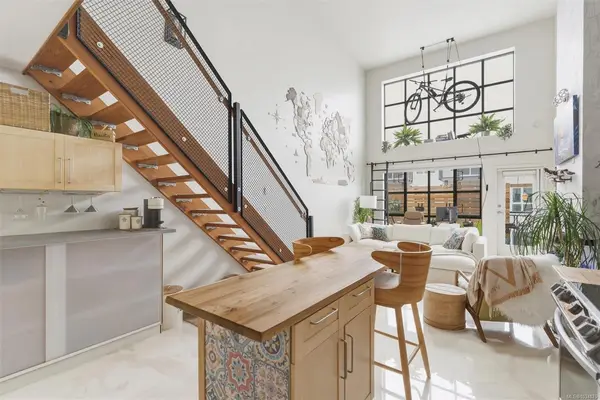 648 Herald St # 305, Victoria BC V8W 1S7 - 1 bed, 2 bath in Victoria
