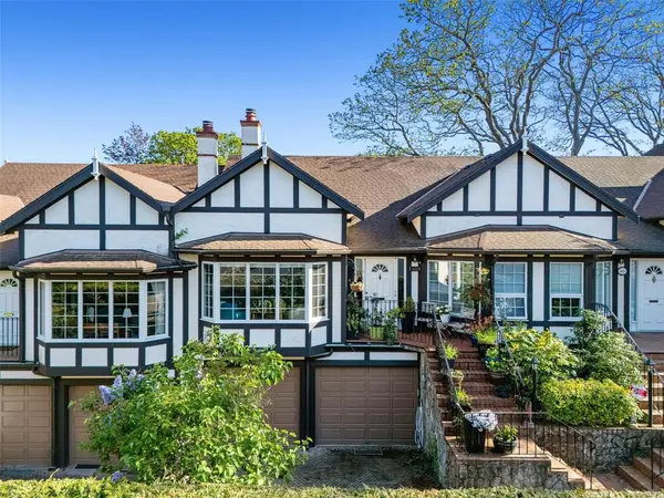 1409 Yale St, Oak Bay BC V8S 5K6