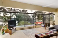 View 16