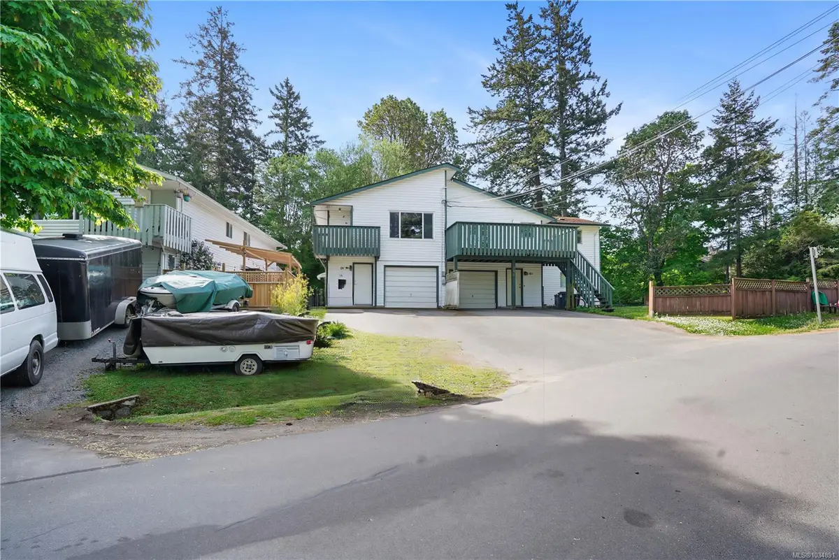 379 Kislingbury Lane, View Royal BC V9B 5R2