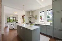 View 10