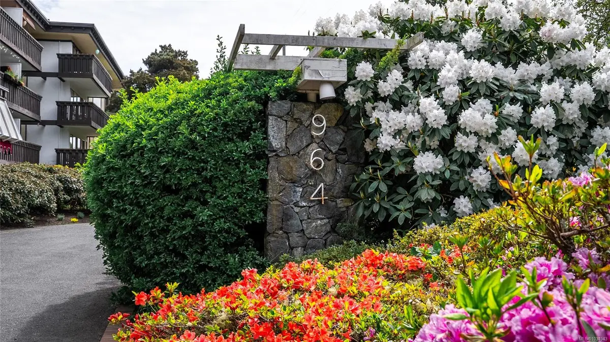 964 Heywood Ave #103, Victoria BC V8V 2Y5