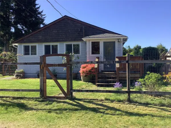 115 Rupert Ave, Sointula BC V0N 3E0