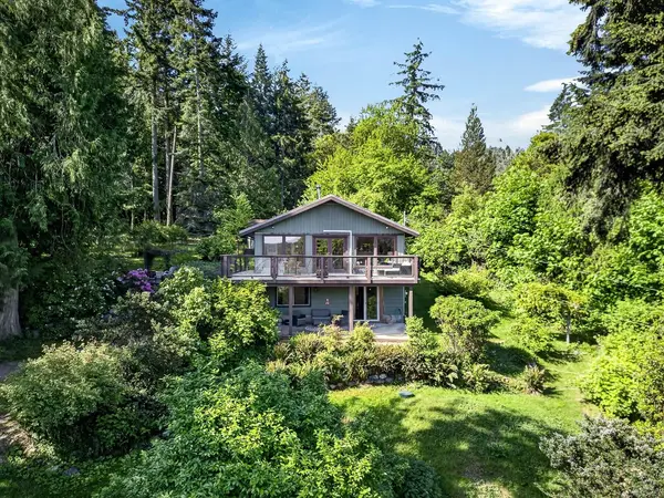 206 Roland Rd, Salt Spring BC V8K 2B7