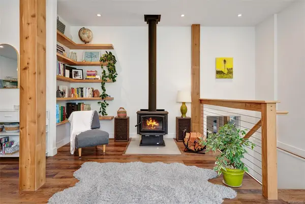 841 Burrill Rd, Galiano Island BC V0N 1P0 - 5 bed, 4 bath in Galiano Island