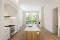 View 10
