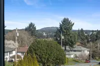 View 32