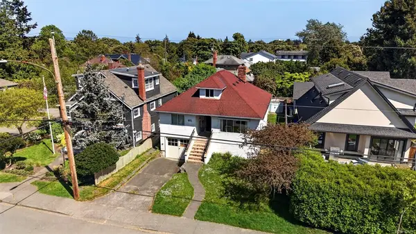 901 VICTORIA Ave, Oak Bay BC V8S 4N5