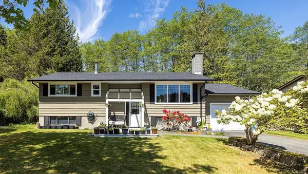 7435 Thunderbird Way, Port Hardy BC V0N 2P0 - 4 bed, 3 bath in Port Hardy