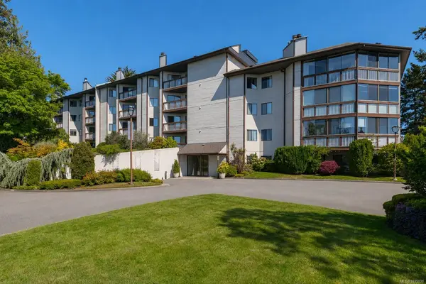 69 Gorge Rd W # 303, Saanich BC V9A 1L9