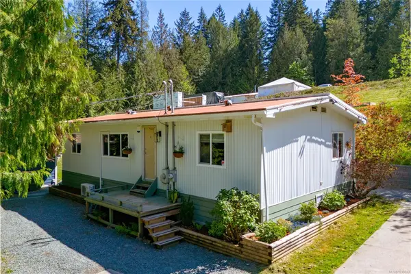 3662 Telegraph Rd, Cobble Hill BC V0R 1L4 - 5 bed, 4.0 bath in Cobble Hill