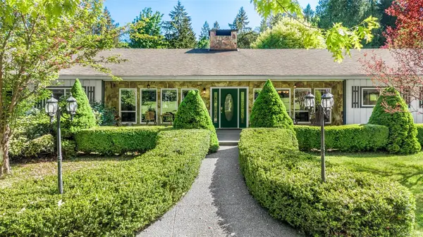 1176 Shawnigan-Mill Bay Rd, Mill Bay BC V0R 2P2 - 4 bed, 3.0 bath in Mill Bay