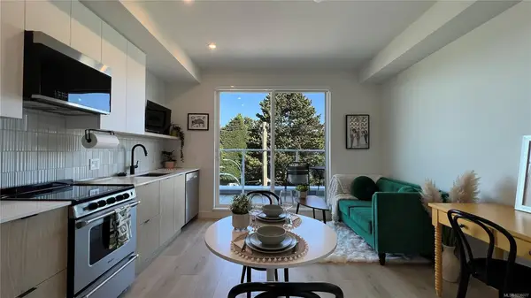 1301 Hillside Ave # 404, Victoria BC V8T 2B3 - 1 bed, 1 bath in Victoria