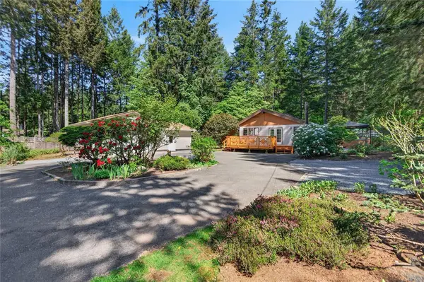 1764 Anderton Rd, Comox BC V9M 4B1 - 3 bed, 3.0 bath in Comox