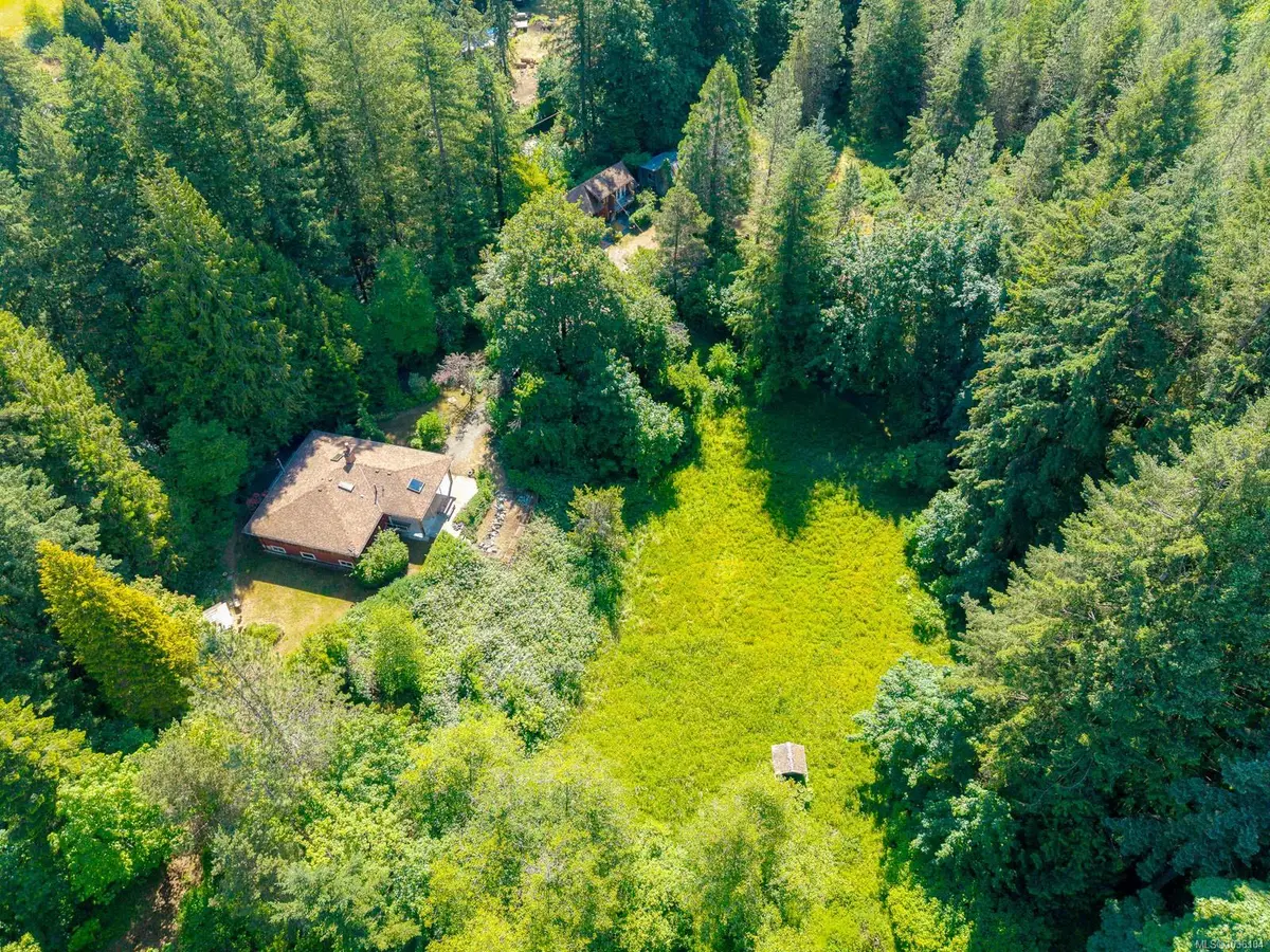 4386 Riverside Rd, Duncan BC V9L 4W4