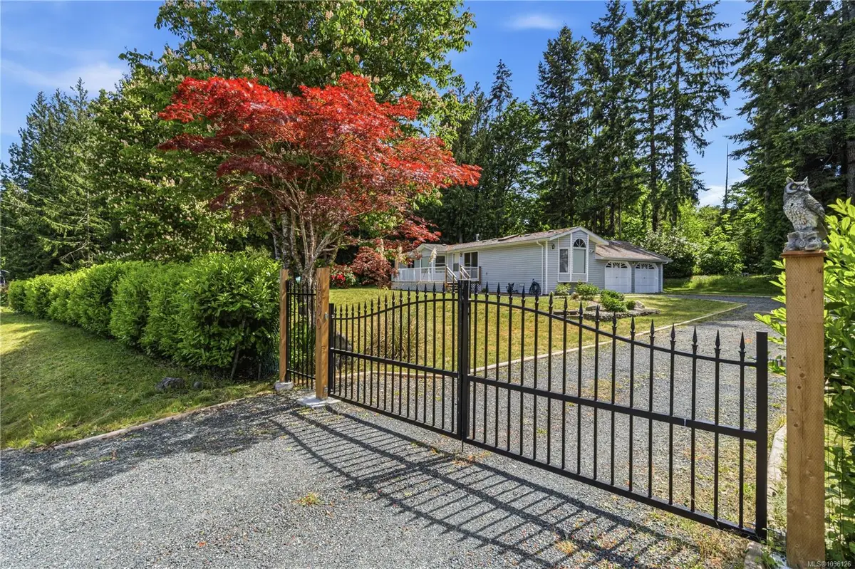 4600 Thompson Clarke Dr E, Bowser BC V0R 1G0