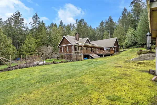 2812 Southey Point Rd, Salt Spring BC V8K 1A5 - 3 bed, 4 bath in Salt Spring