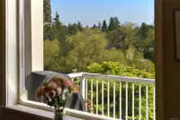View 16