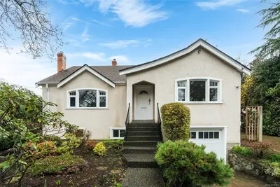 1250 Rockland Ave, Victoria BC V8V 3J2