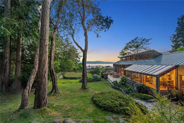 68C McKenzie Cres, Piers Island BC V8L 5Y7 - 3 bed, 3.0 bath in Piers Island