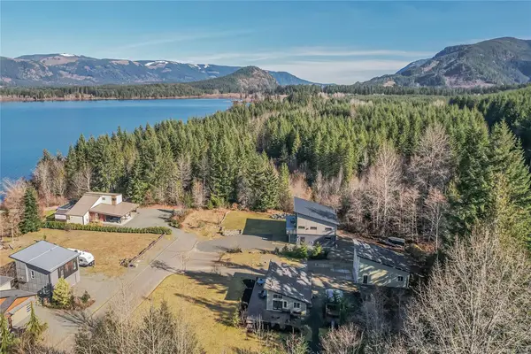 9854 Stin-Qua Rd, Honeymoon Bay BC V0R 1Y0 - 3 bed, 1.0 bath in Honeymoon Bay