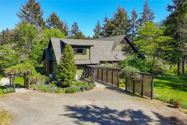1584 Stamps Rd, Duncan BC V9L 5W2
