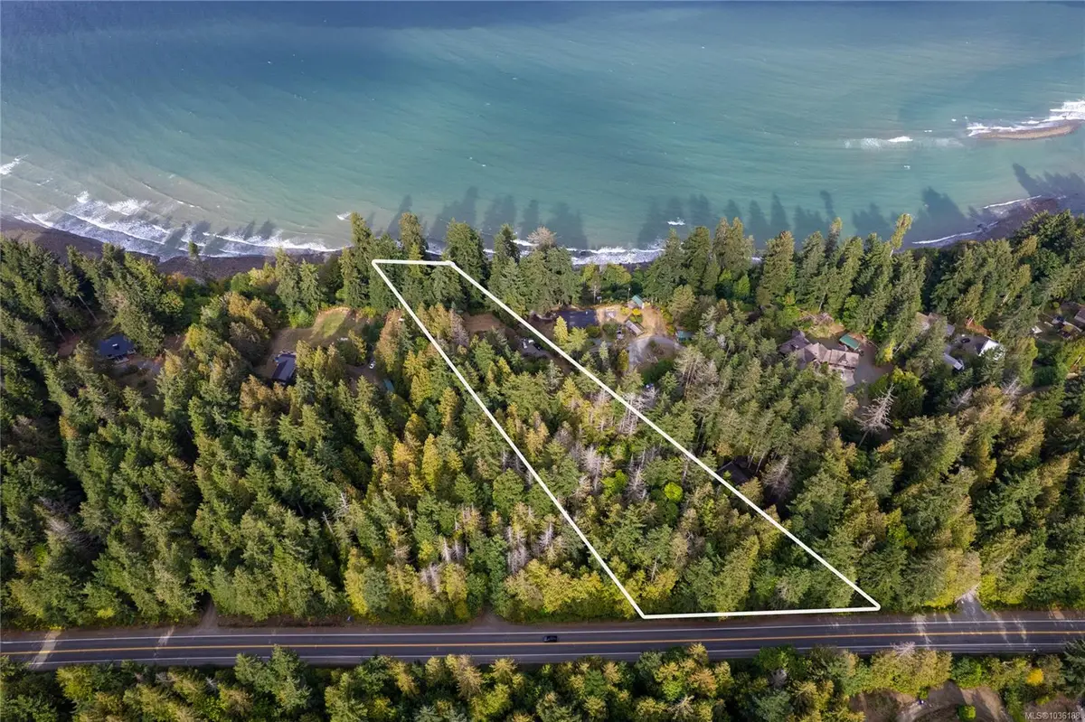 5171 Island Hwy W, Qualicum Beach BC V9K 1Z1