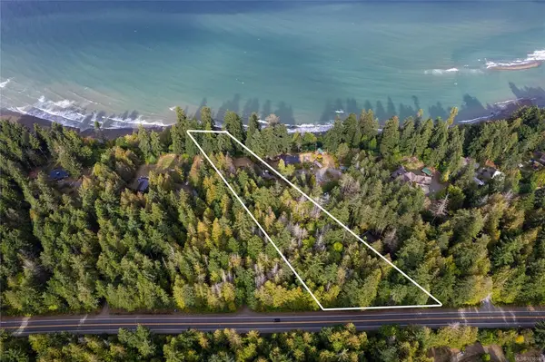 5171 Island Hwy W, Qualicum Beach BC V9K 1Z1