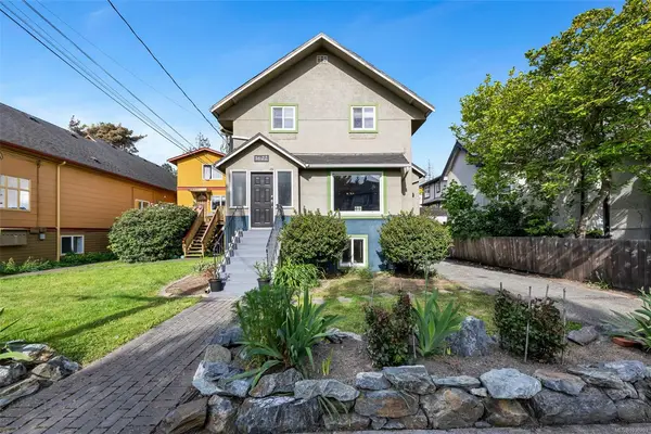 1622 Camosun St, Victoria BC V8T 3E6