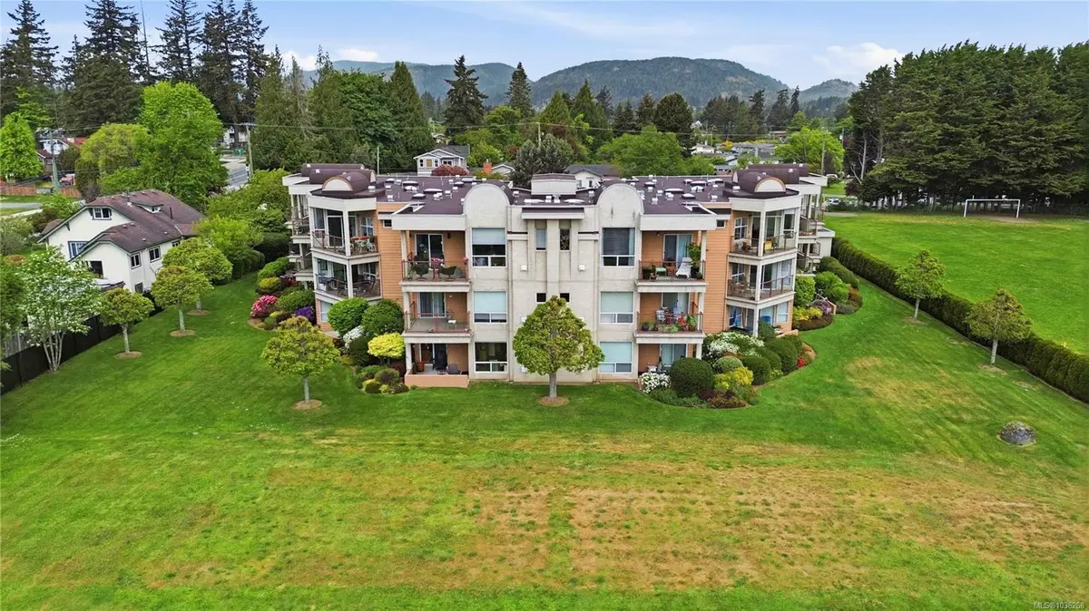 6585 Country Rd # 102, Sooke BC V9Z 0W8
